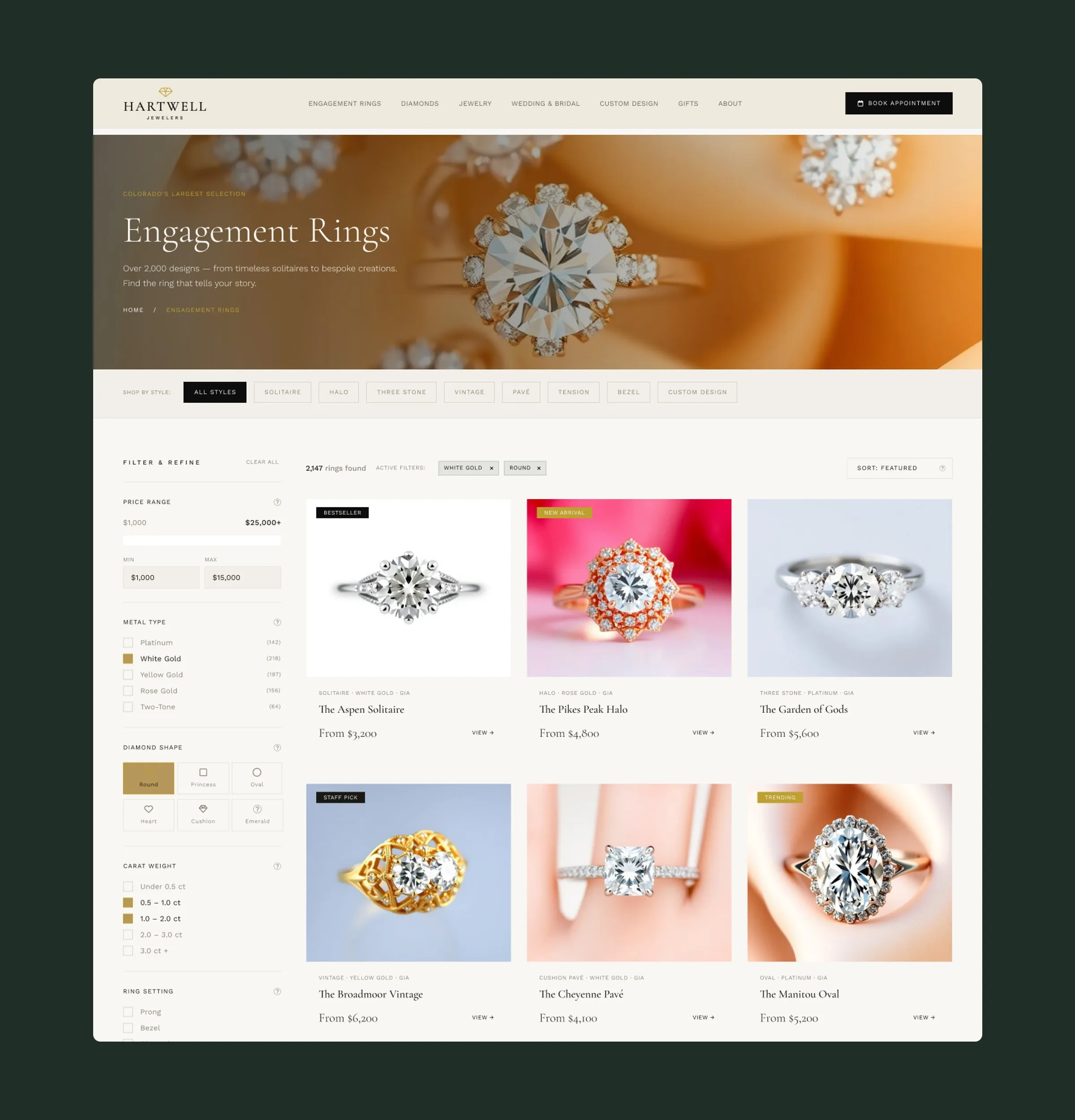 Categoría de anillos de compromiso con accesos por estilo, filtros laterales y rejilla de productos.